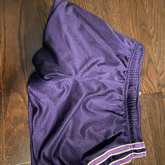 Kids Nike shorts - Picture 3 of 3